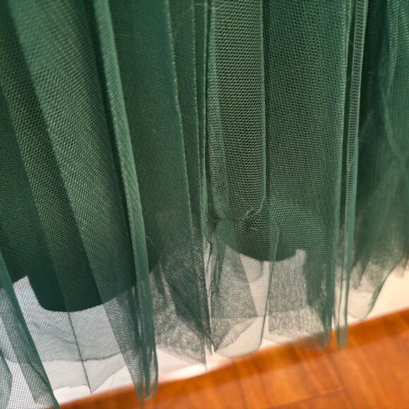 ASOS DESIGN Curve cami pleated tulle maxi dress - Forest Green - SZ 18 - Picture 11 of 12